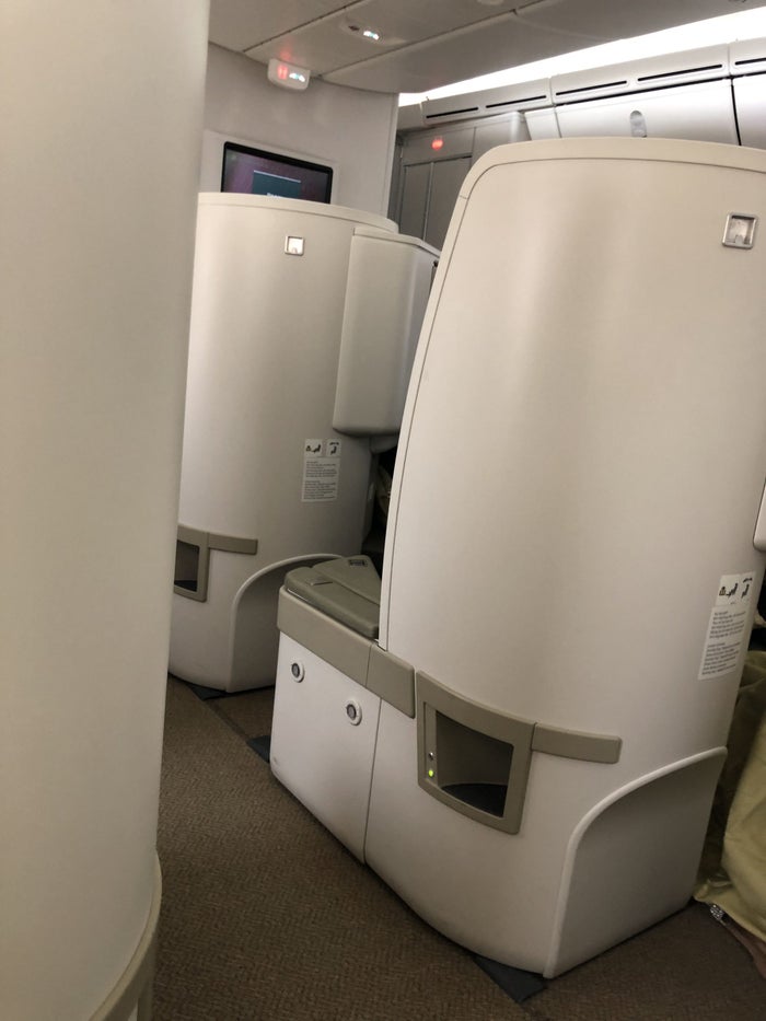 Vietnam Airlines 787-9 business class seat perspective