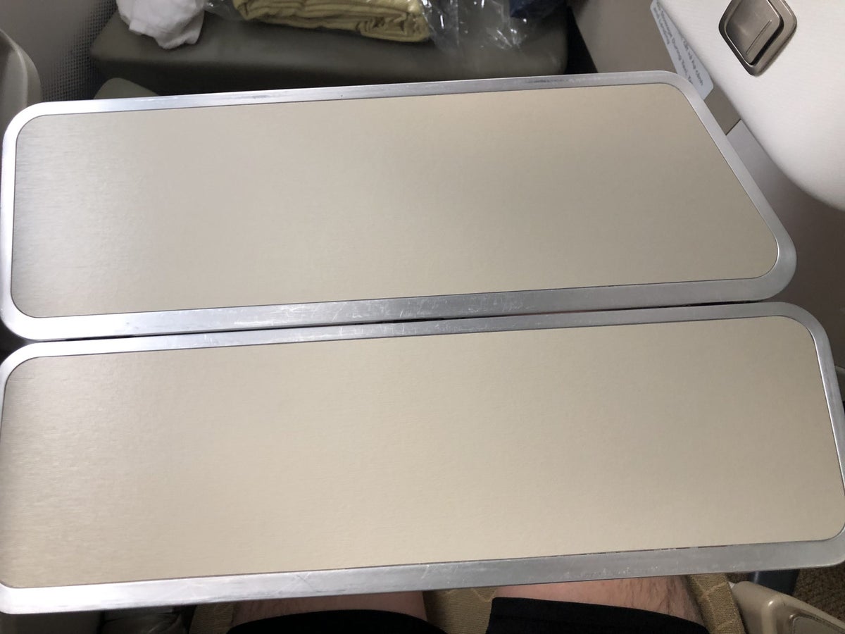 Vietnam Airlines 787-9 business class tray table