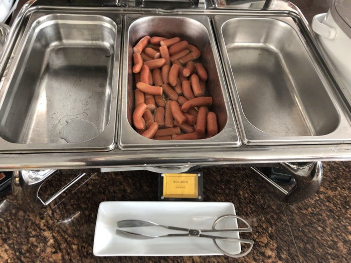 Vietnam Airlines Lotus Lounge Hanoi sausage