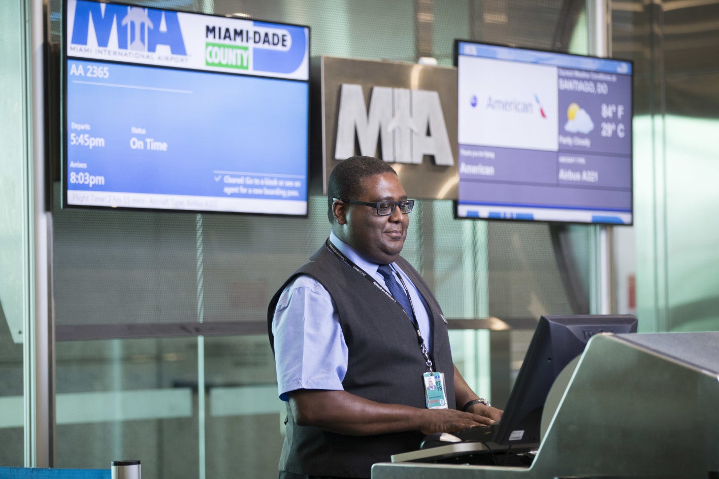 american airlines see gate agent for seat assignment