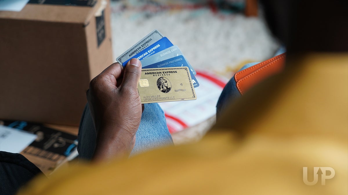 The 5 Best Business Credit Cards for Shipping Purchases [FedEx, UPS & More]