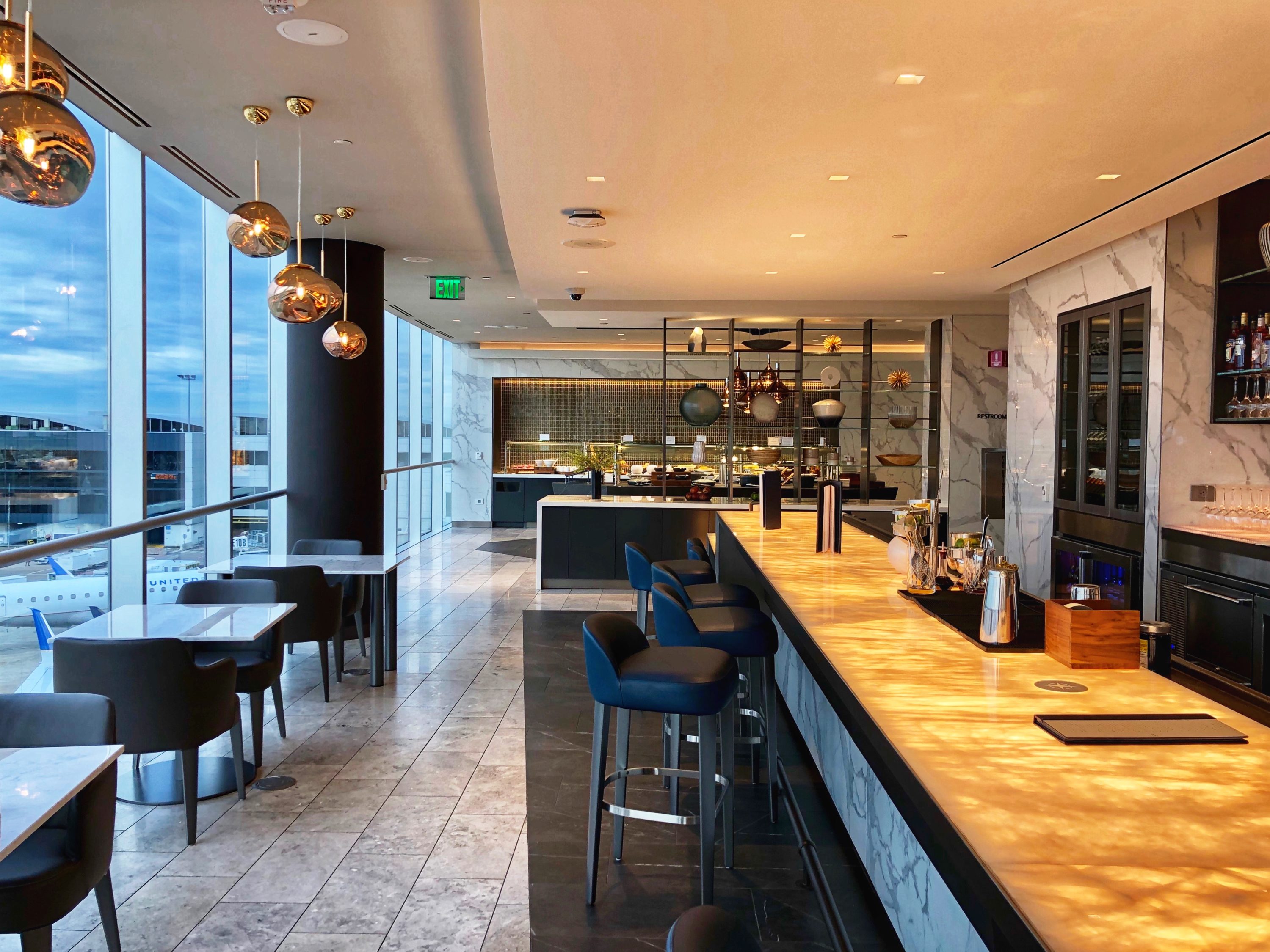 United Polaris Lounge, IAH United Polaris Lounge, IAH
