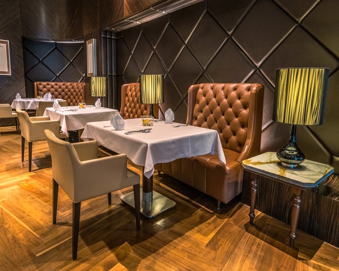 Singapore Airlines First Class The Private Room Lounge - Dining