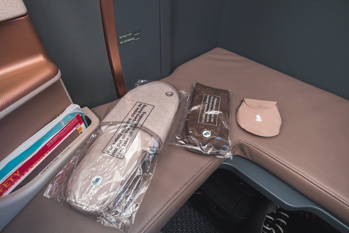 Singapore Airlines Airbus A350 Business Class - Amenities