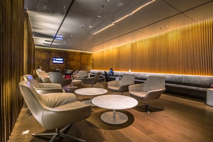 Cathay Pacific Lounge Hong Kong - The Bridge - TV Lounge