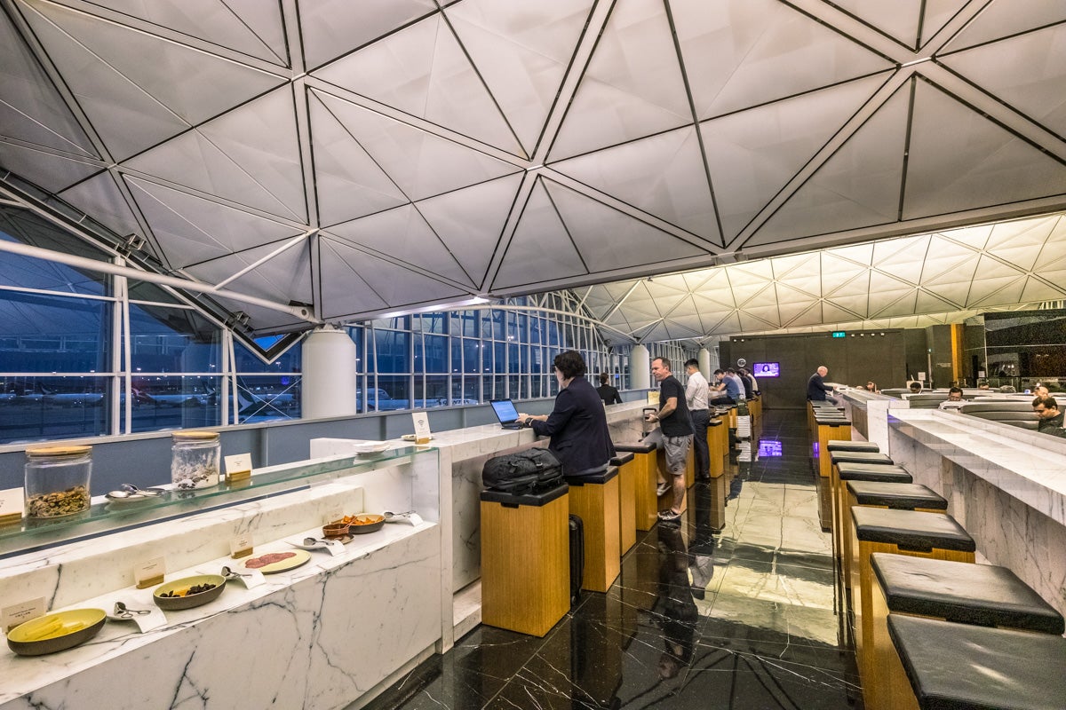 Cathay Pacific Lounge Hong Kong - The Wing - Entrance Reception