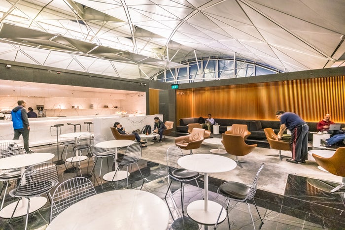 Cathay Pacific Lounge Hong Kong - The Wing - Coffee Loft Seating