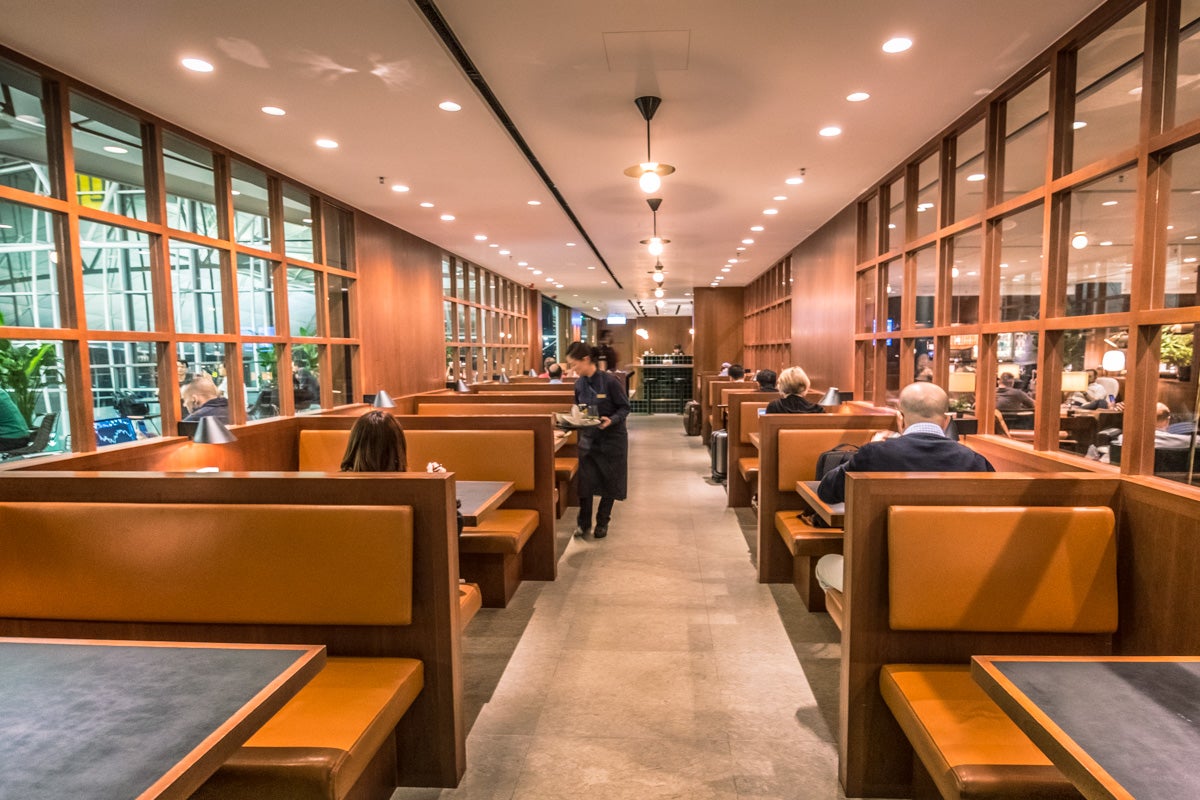 Cathay Pacific Lounge Hong Kong - The Deck - Noodle Bar Dining