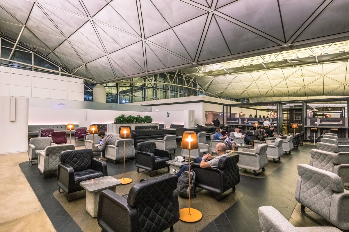 Qantas Hong Kong Lounge - Lounge Seating
