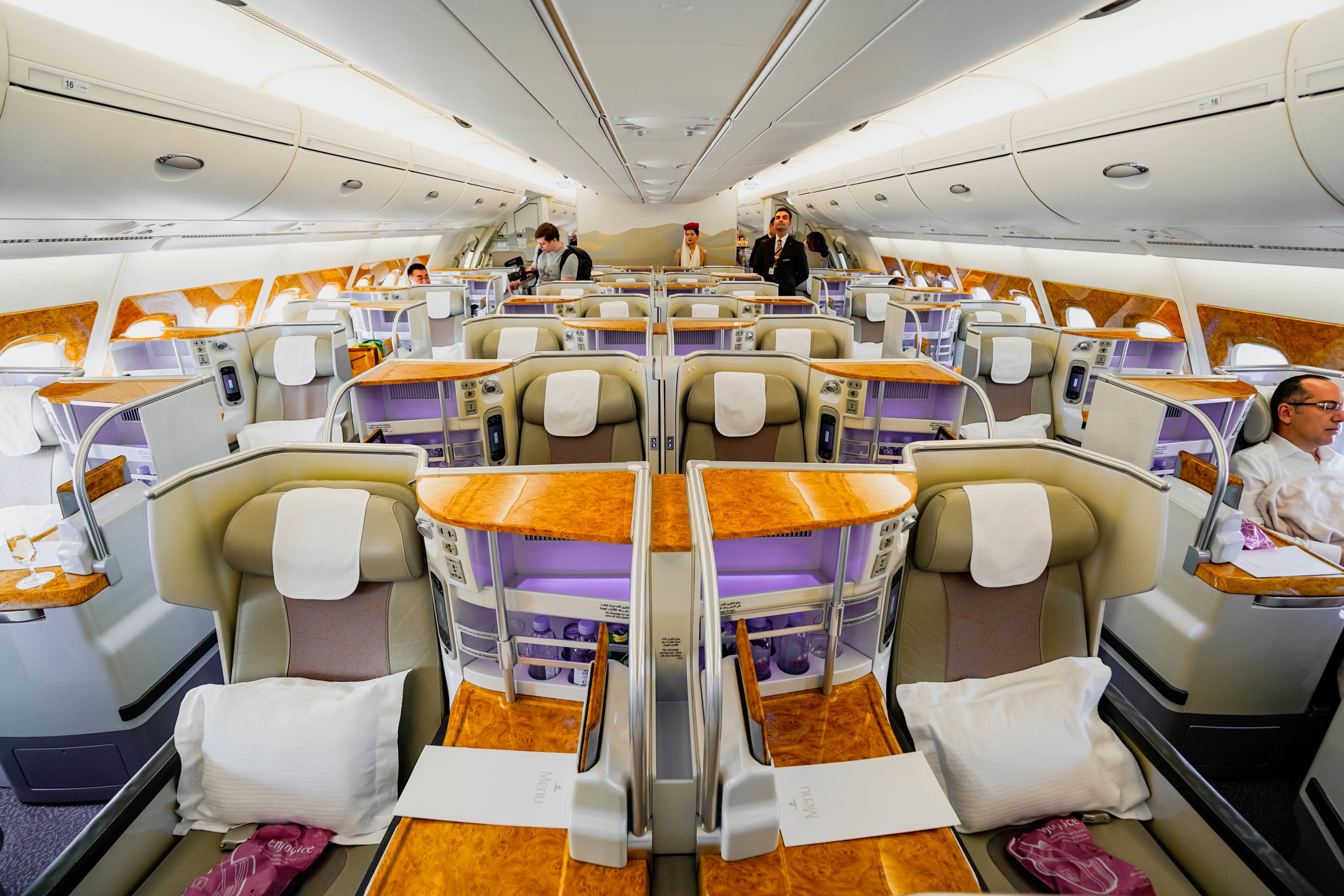 Airbus A380 Emirates Business Class - Image to u