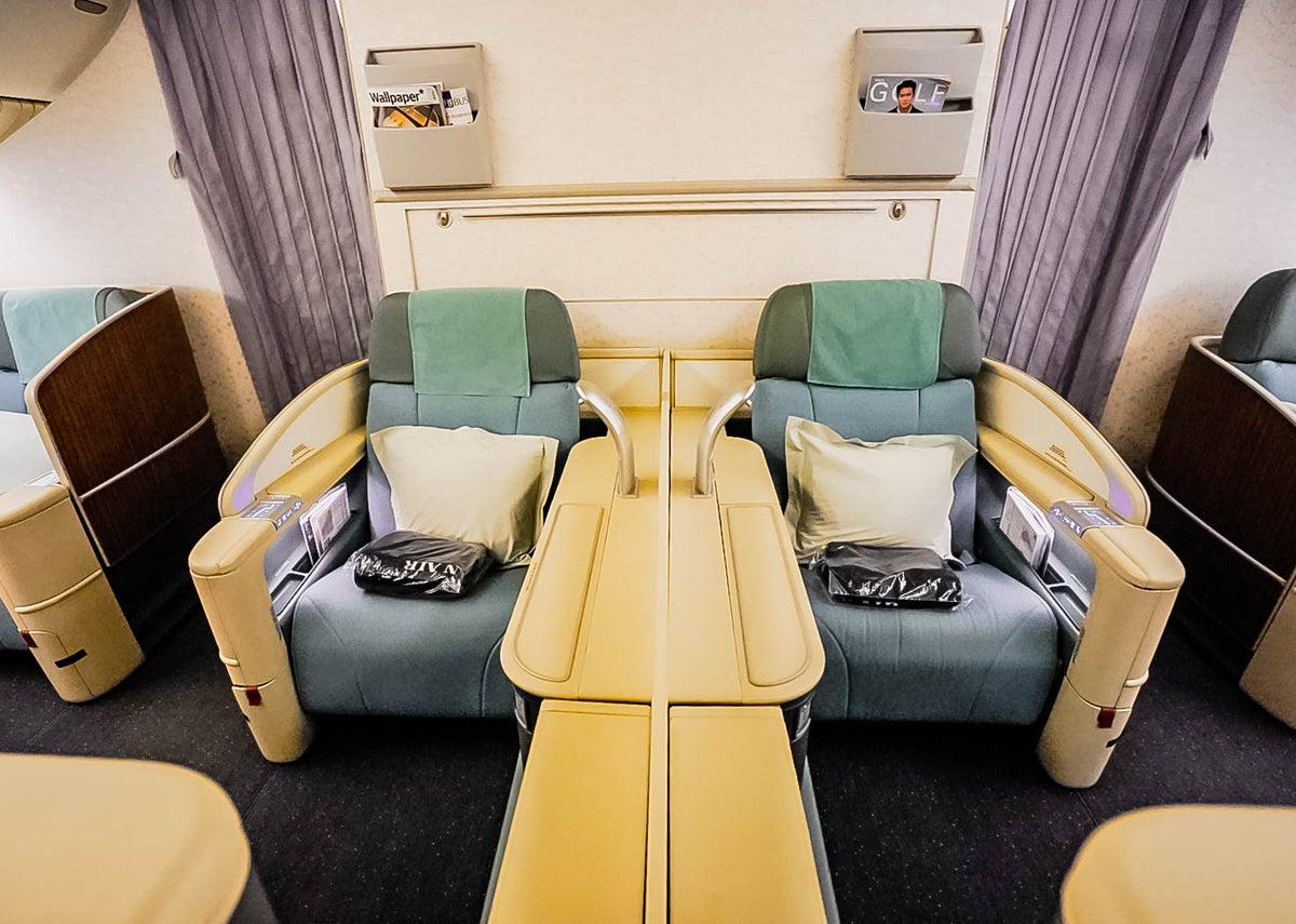 Korean Air Boeing 777 First Class Middle Row Seats Cherag Dubash