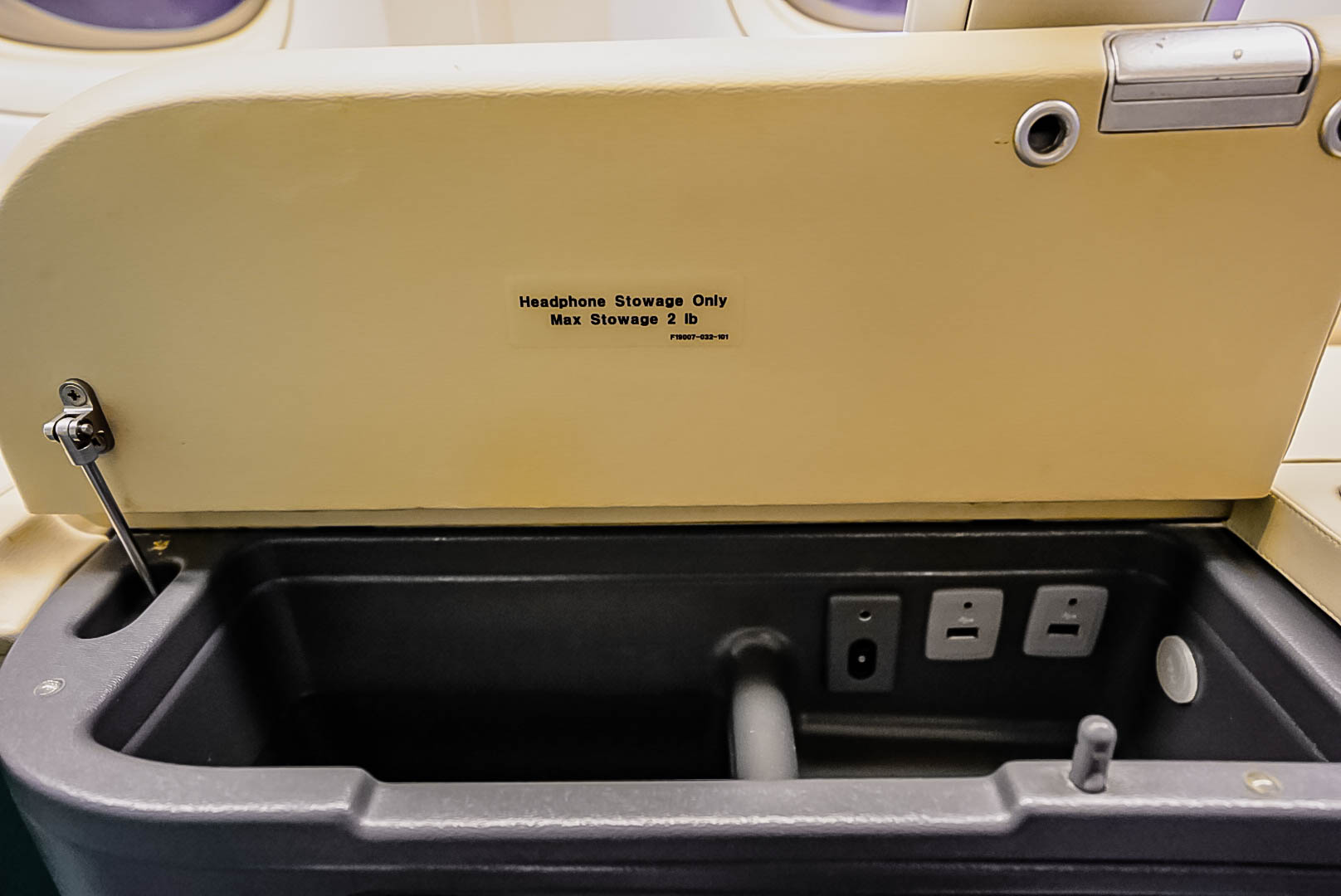Korean Air Boeing 777 First Class Storage Cherag Dubash