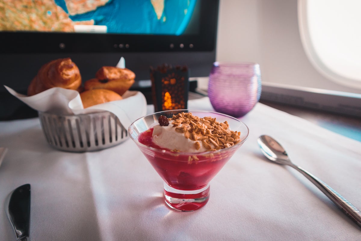 Qatar Airways Airbus A350 Business Class - Breakfast Yoghurt