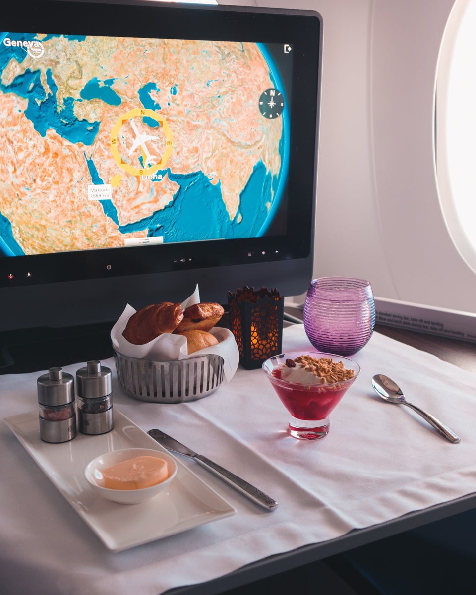 Qatar Airways Airbus A350 - Breakfast Table Setup