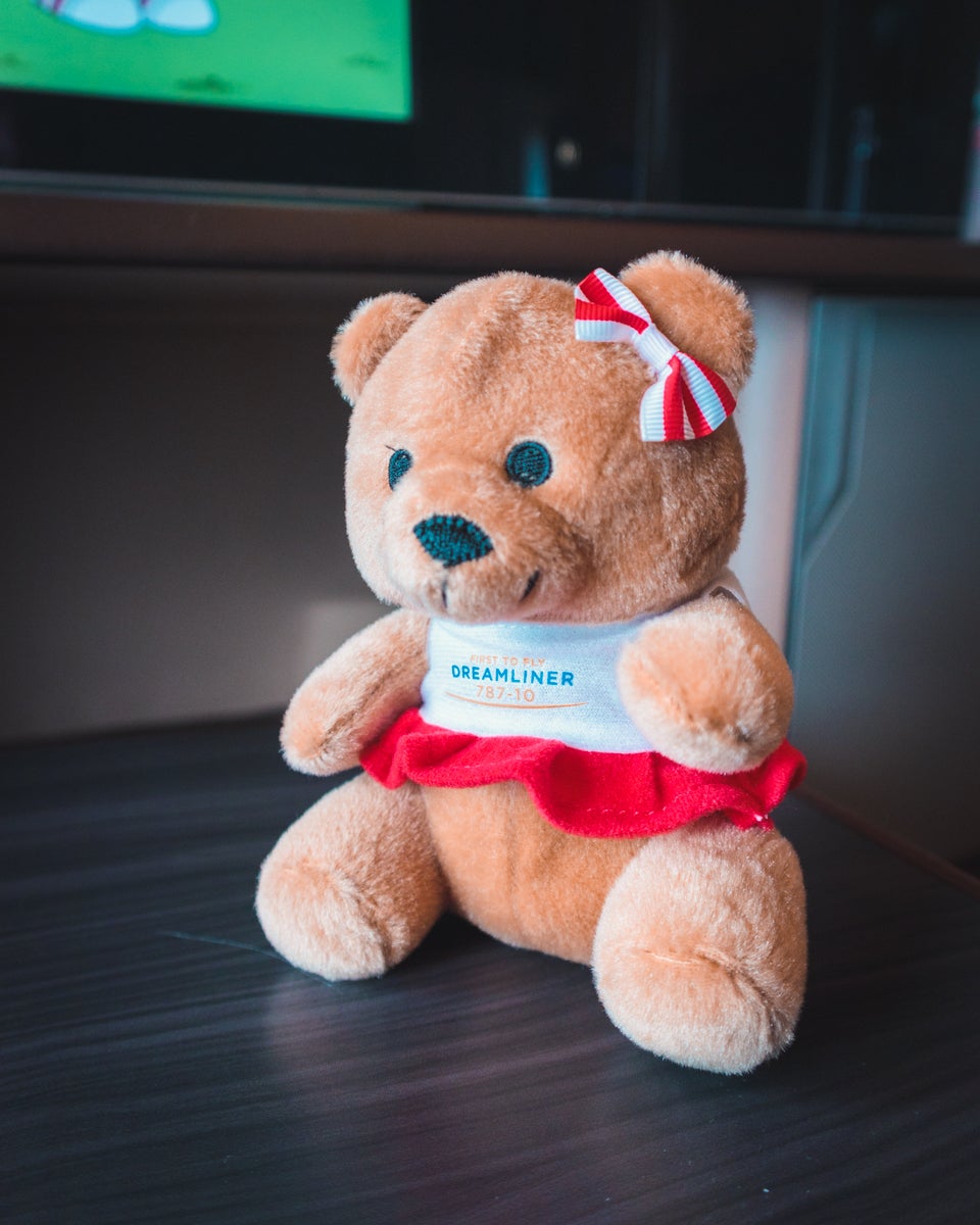 singapore airlines teddy bear