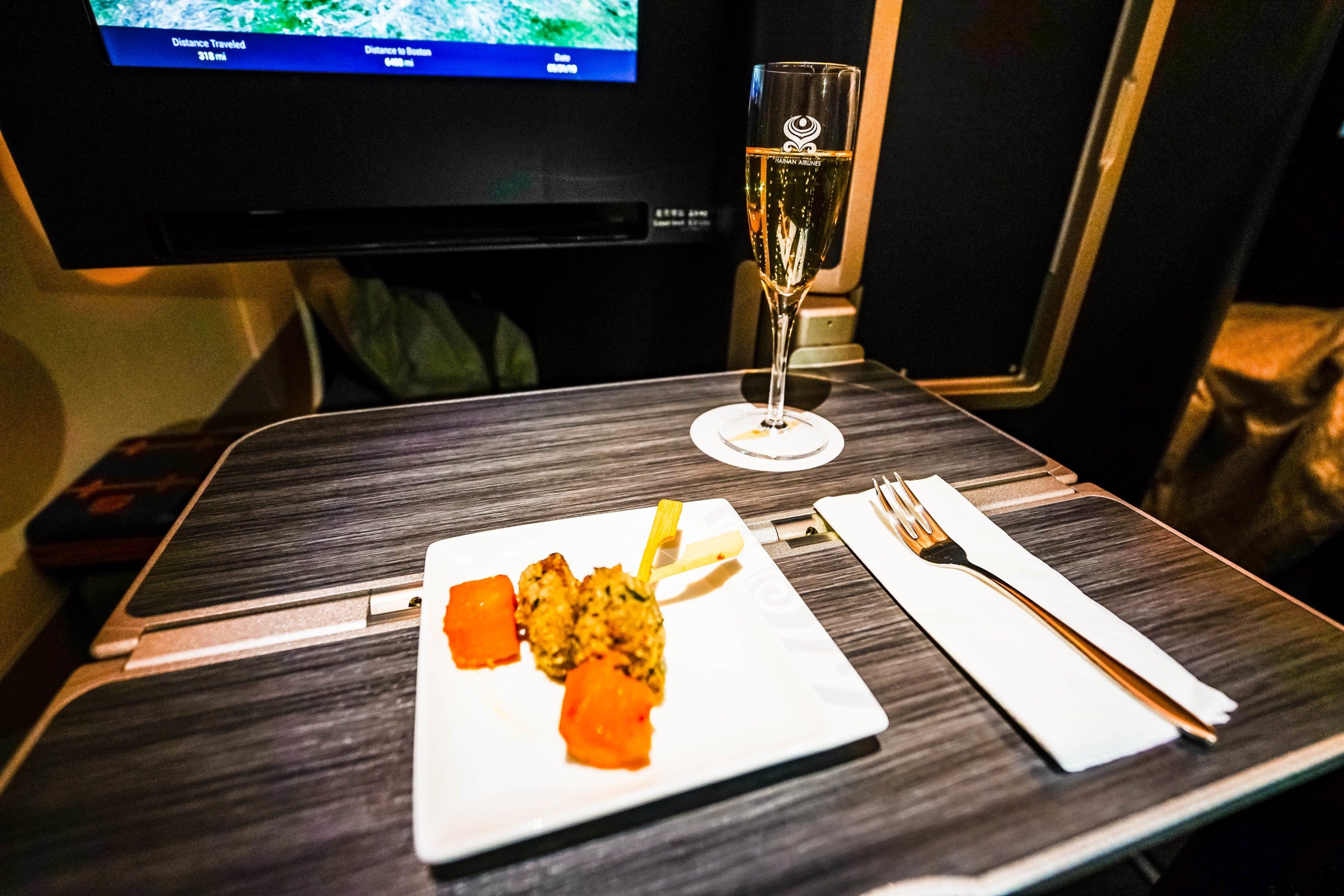 Hainan Airlines Airbus A350 Business Class Review [Beijing > Boston]