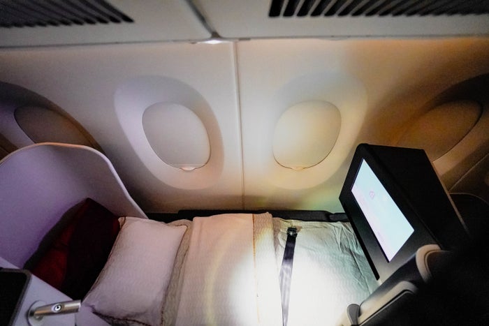 Hainan Airlines A350 Business Class Bedding - Cherag Dubash