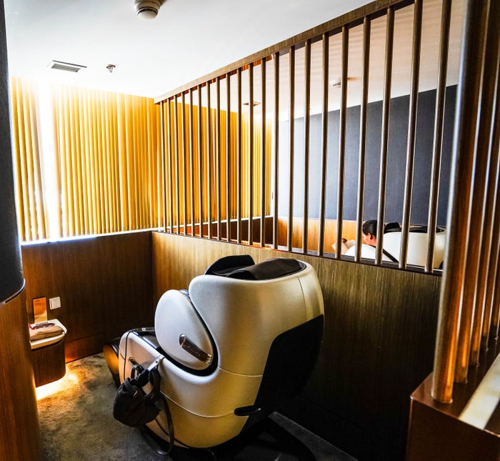 Hainan Airlines HNA Club Day Room - Cherag Dubash
