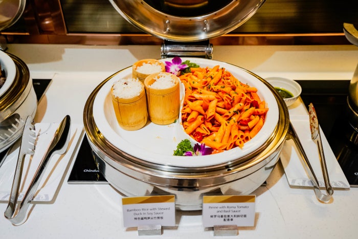 Hainan Airlines HNA Club Dining4 - Cherag Dubash
