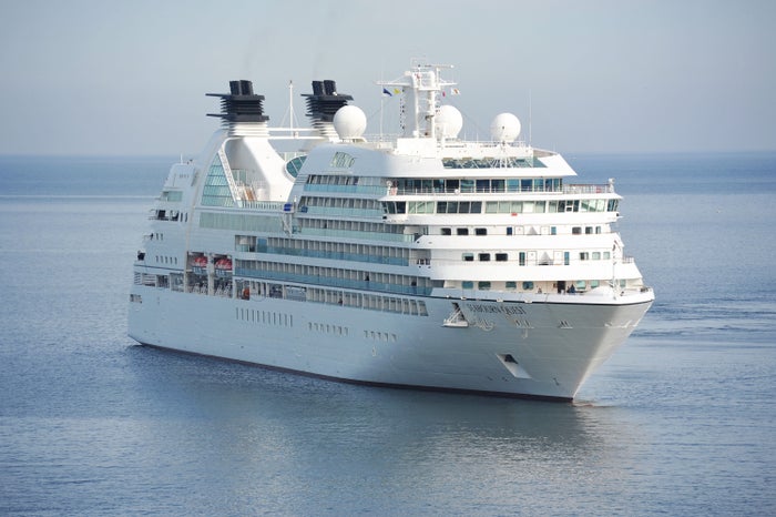 The Ultimate Cruise Vacation Packing Checklist & Best Tips [Printable]