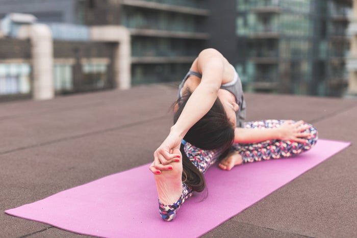 The 10 Best Travel Yoga Mats – A Detailed Buyer’s Guide [2024]
