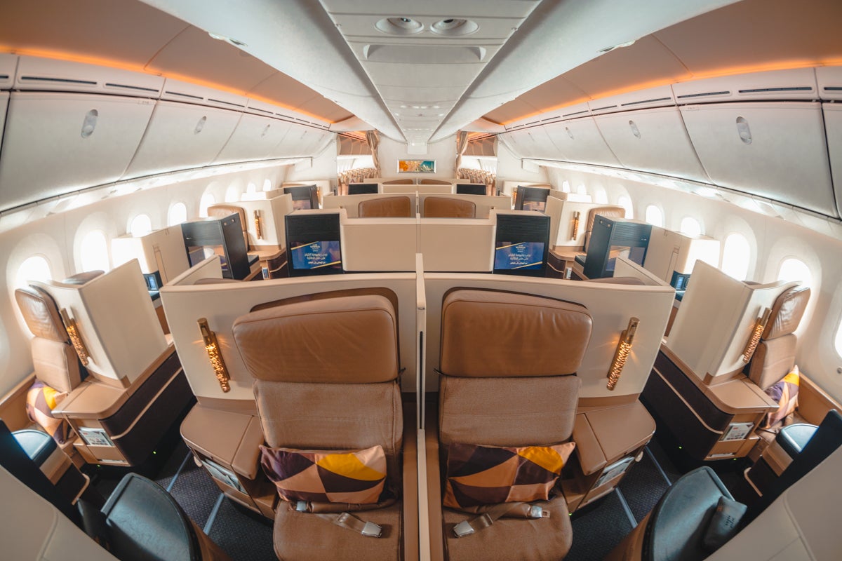 Etihad Airways Boeing 787-9 Business Class Main Cabin