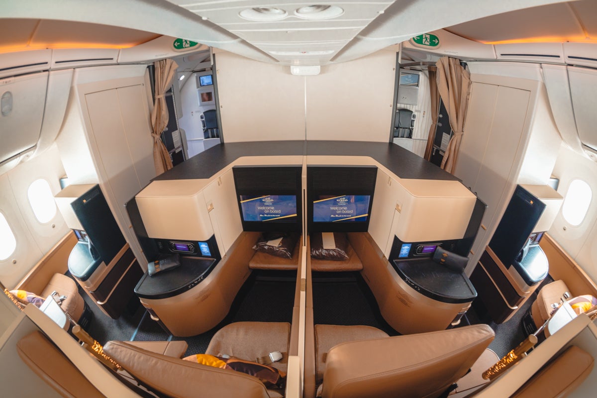 Etihad Airways Boeing 787-9 Business Class Middle Seats