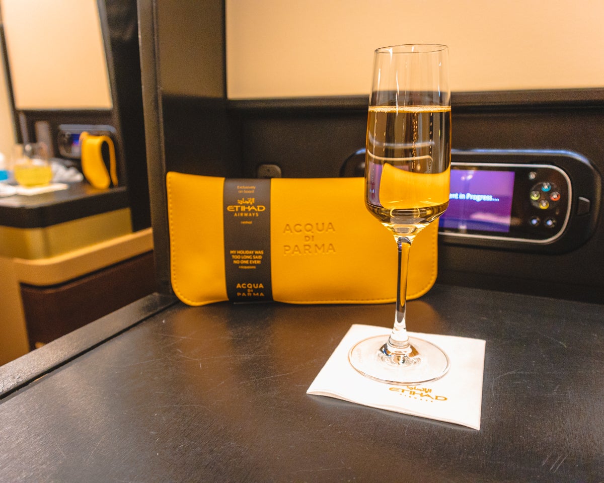 Etihad Airways Airbus A380 Business Class Pre-Departure Champagne & Amenity Kit