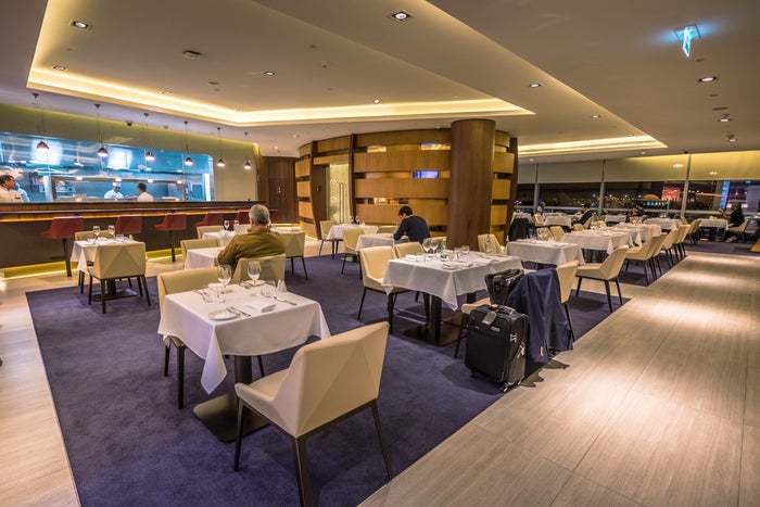 Etihad Airways First Class Lounge Abu Dhabi Dining Area