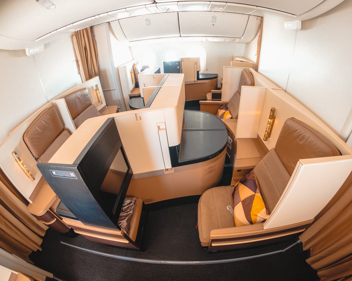 Etihad Airways Boeing 787-9 Business Class Smaller Forward Cabin