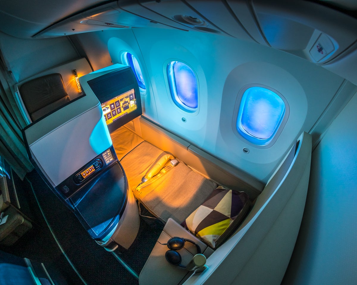 Etihad Airways Boeing 787-9 Business Class Flat-Bed