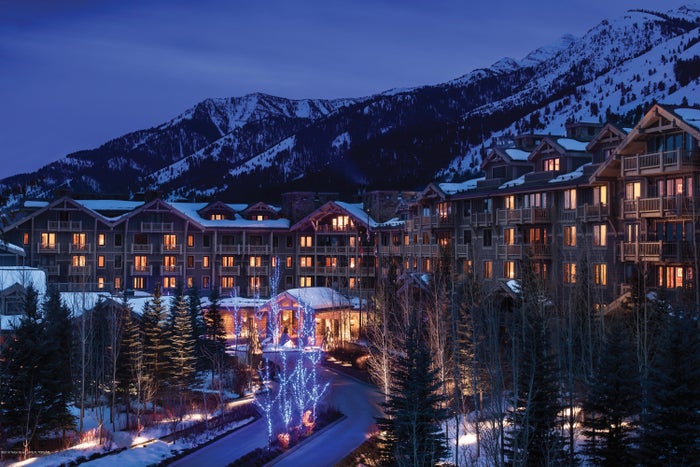Four Seasons Preferred Partner & the 14 Best Properties for Perks [2025]