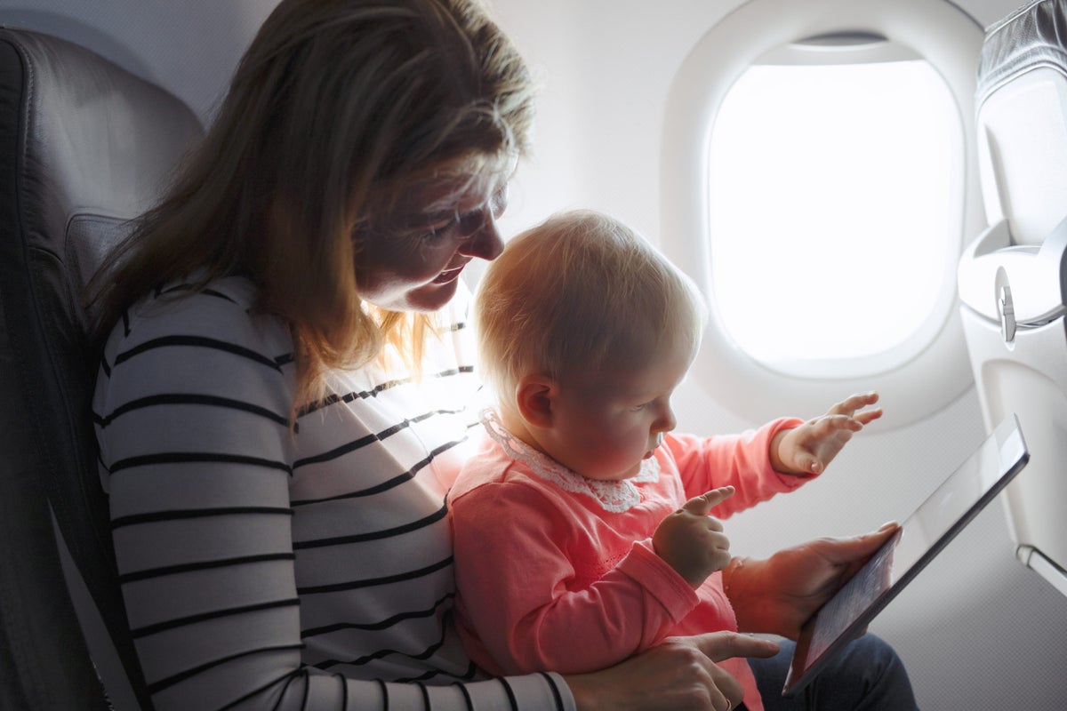 Managing Baby Jet Lag (Things To Do Before and After the Flight)