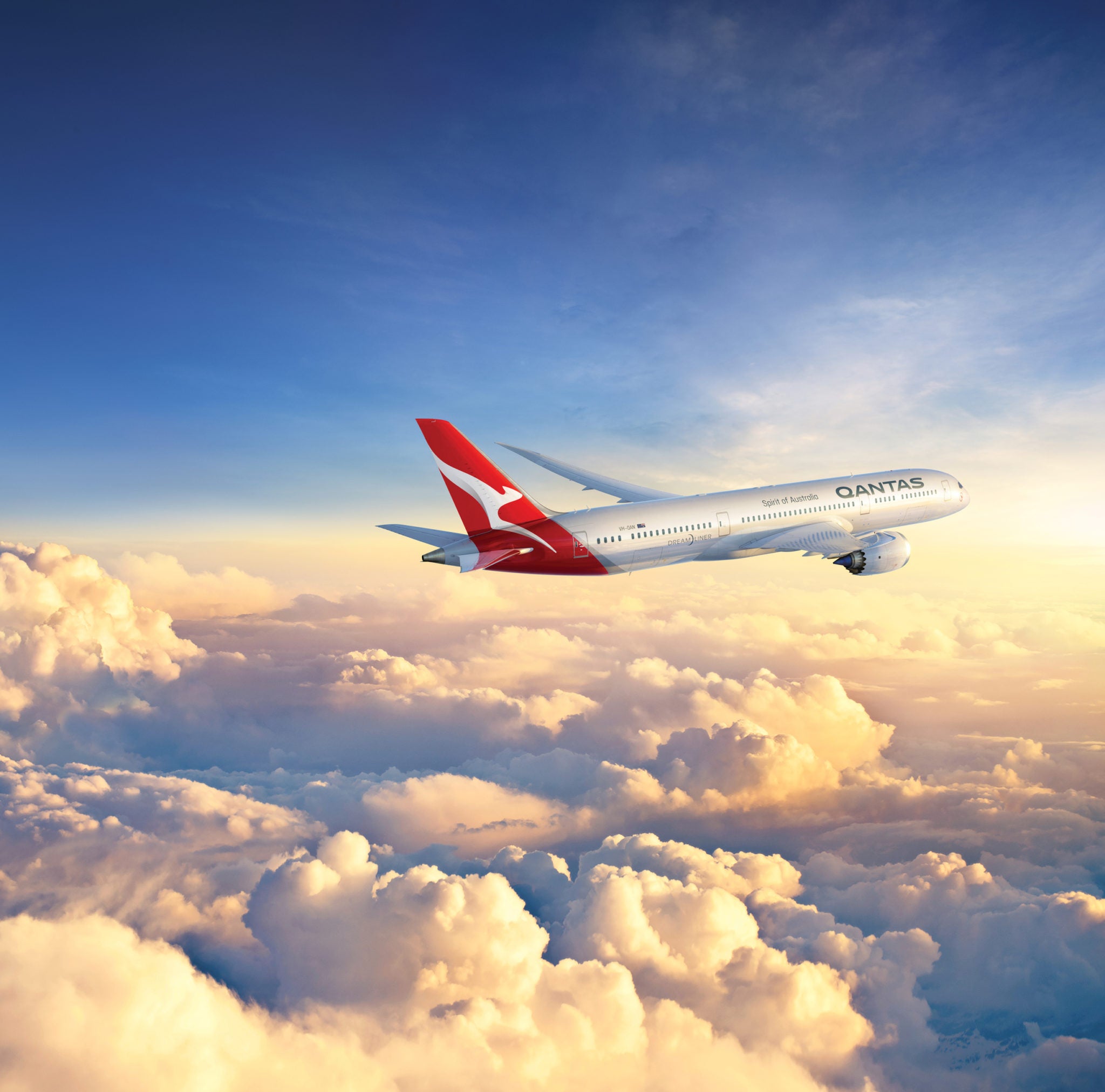 28 Best Ways To Earn Qantas Frequent Flyer Points [2023]