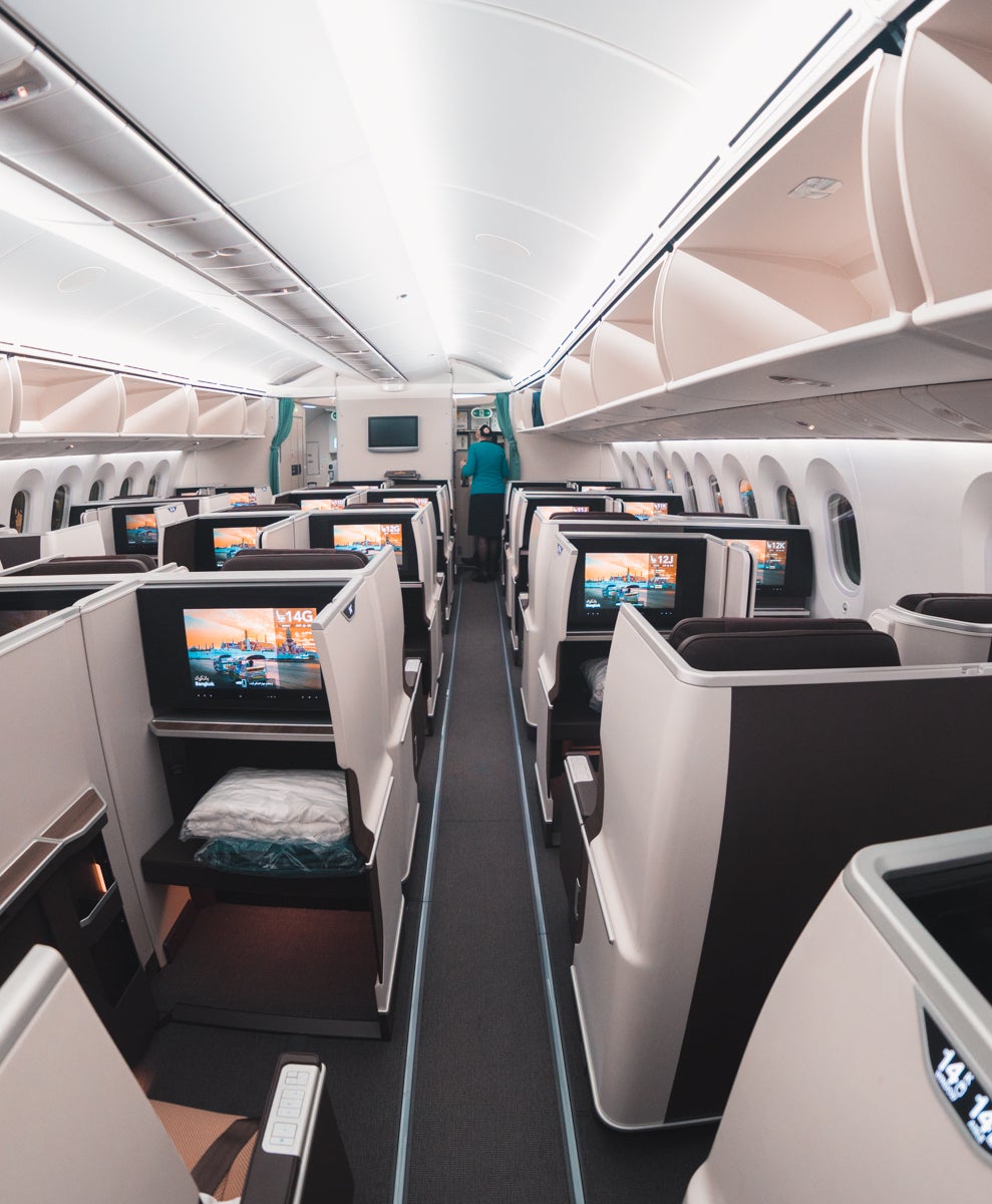 Oman Air Boeing 787-9 Business Class Cabin