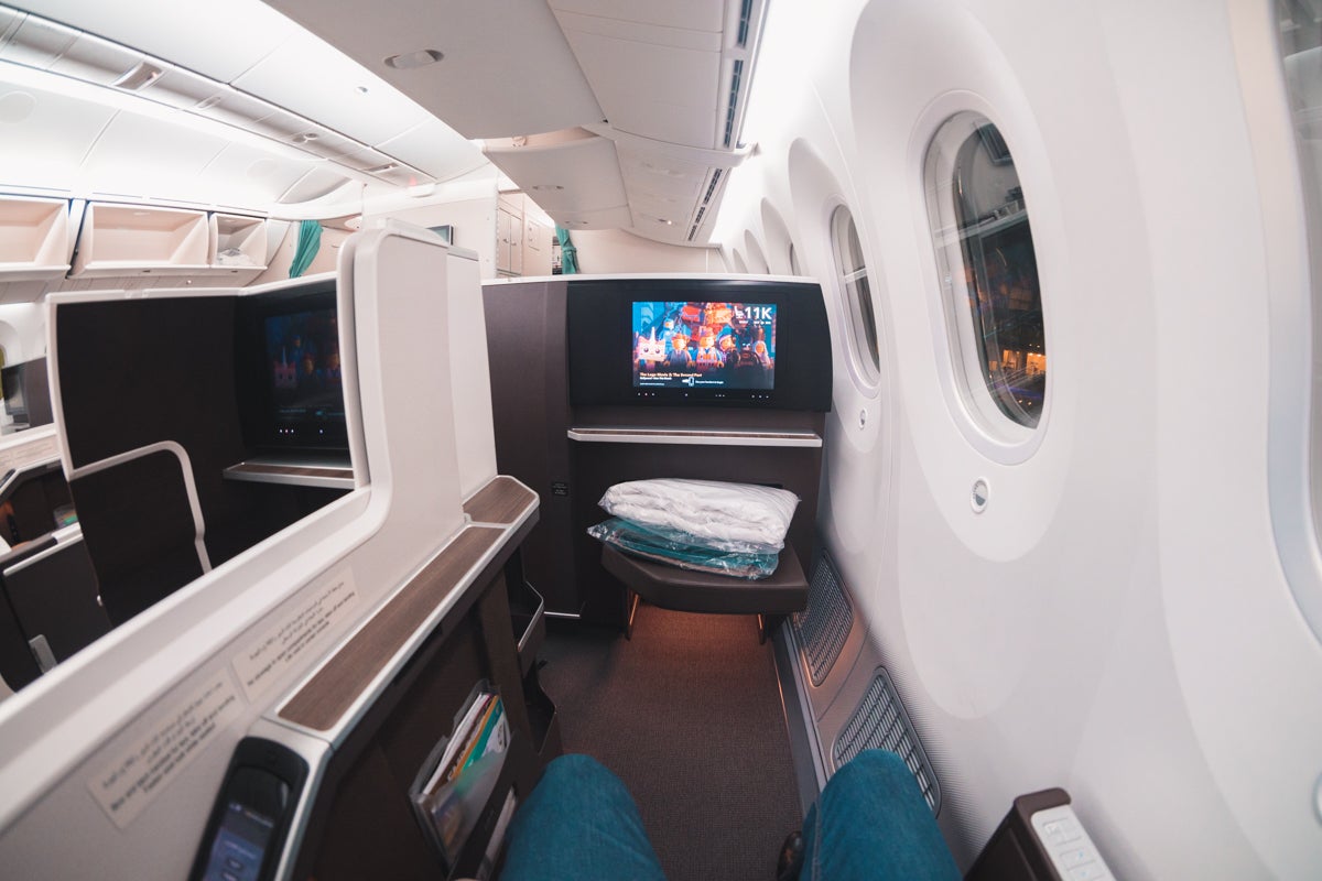 Oman Air Boeing 787-9 Business Class Window Seat Point of View