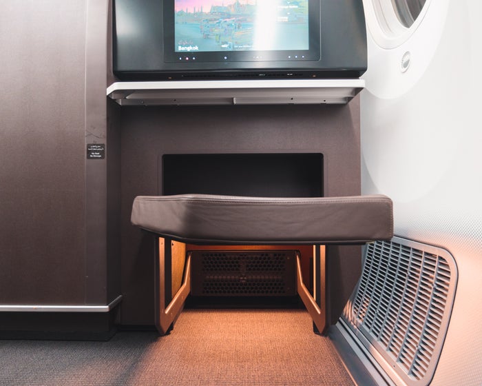 Oman Air Boeing 787-9 Business Class Ottoman