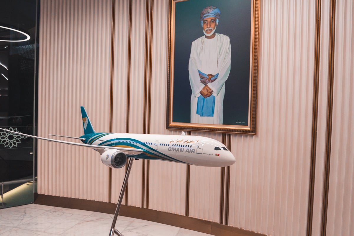 Oman Air First & Business Lounge Muscat Model Boeing 787