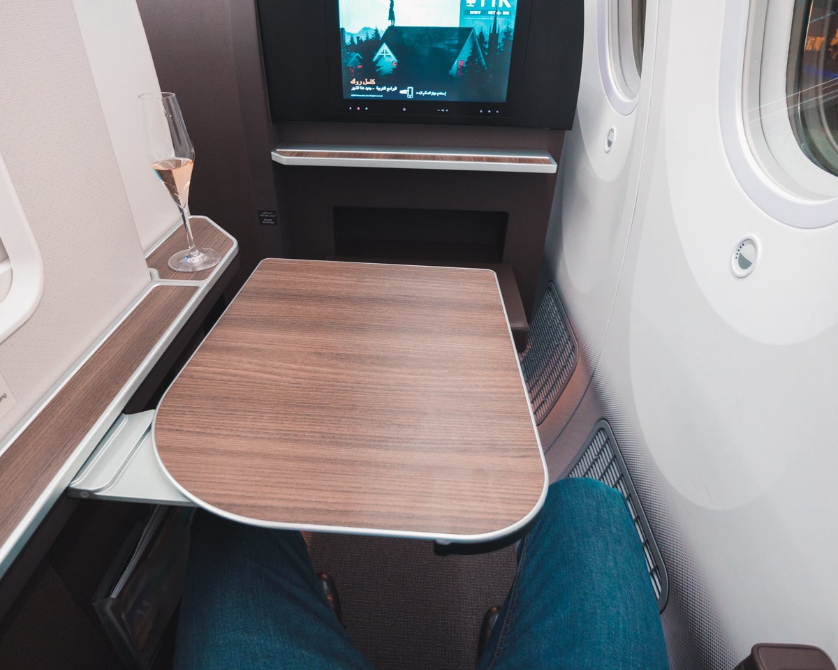 Oman Air Boeing 787-9 Business Class Tray Table Spin