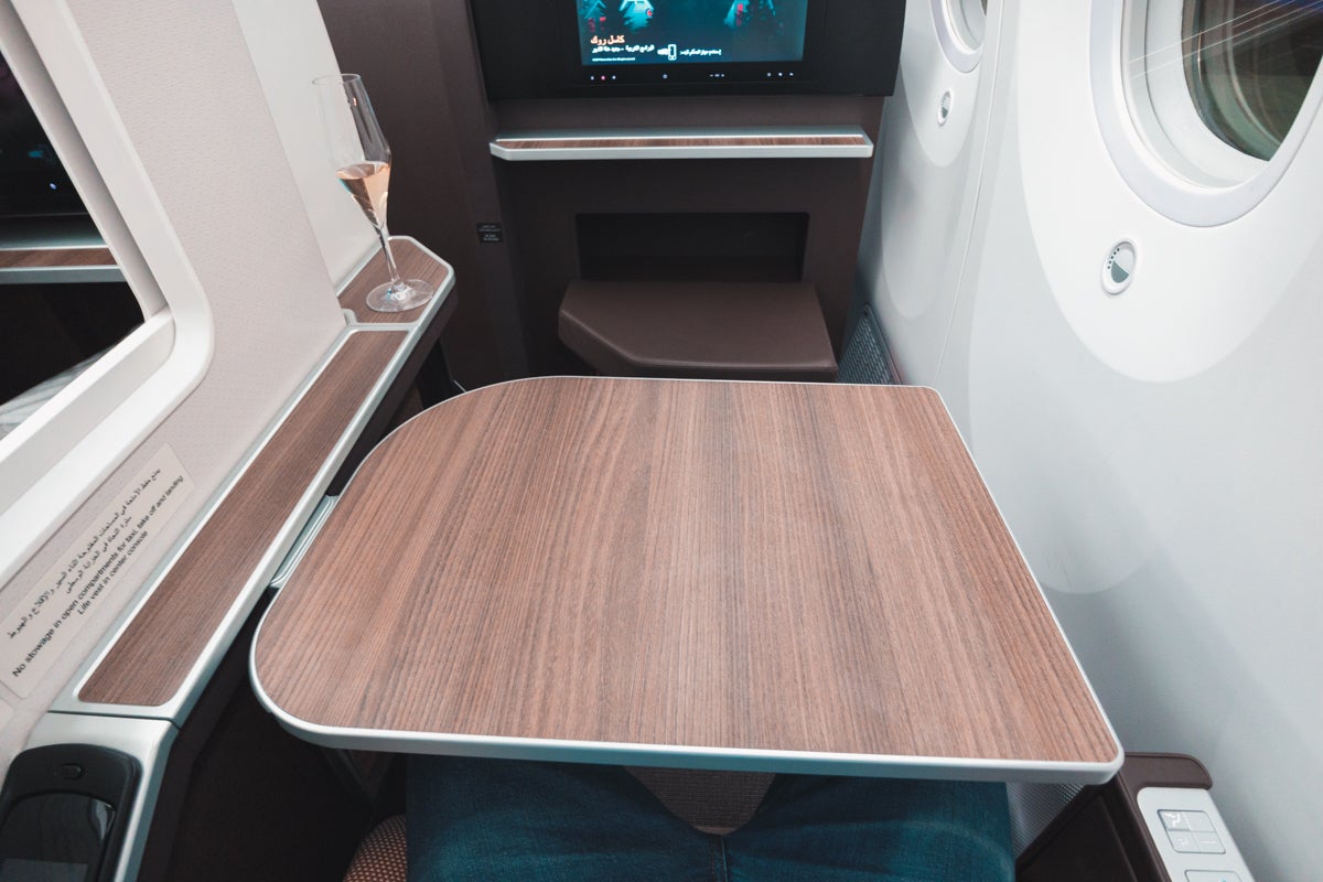 Oman Air Boeing 787-9 Business Class Tray Table Spin
