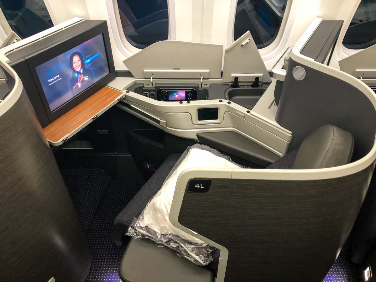 American Airlines 787-9 Flagship Business Class seat 4L rear view
