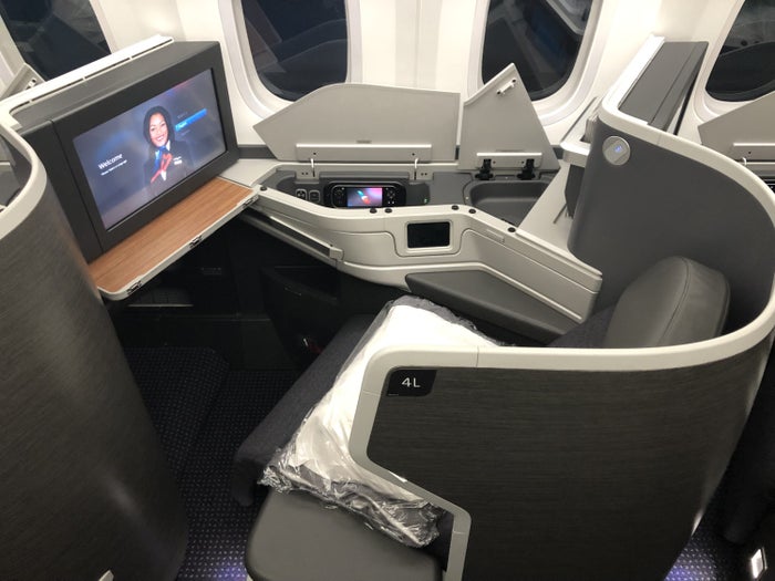 American Airlines 787-9 Flagship Business Class seat 4L rear view American Airlines 787-9 Flagship Business Class seat 4L rear view