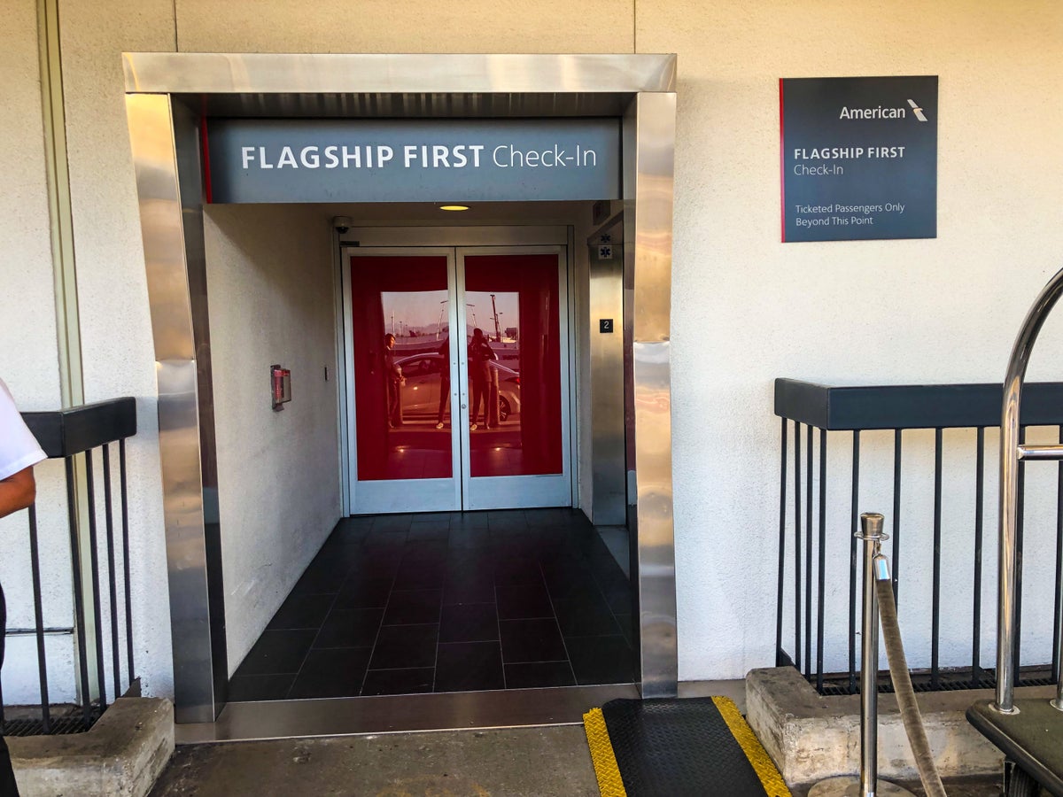 American Airlines Flagship First Check-In LAX