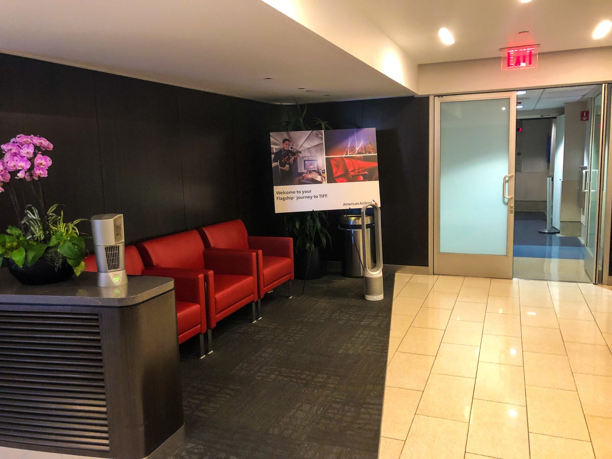 American Airlines Flagship First Check-In LAX Waiting Area