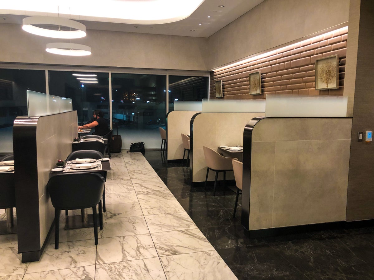 American Airlines Flagship First Dining LAX seating continued
