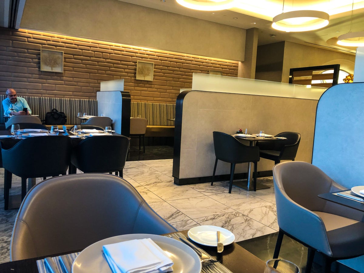 American Airlines Flagship First Dining LAX seating view