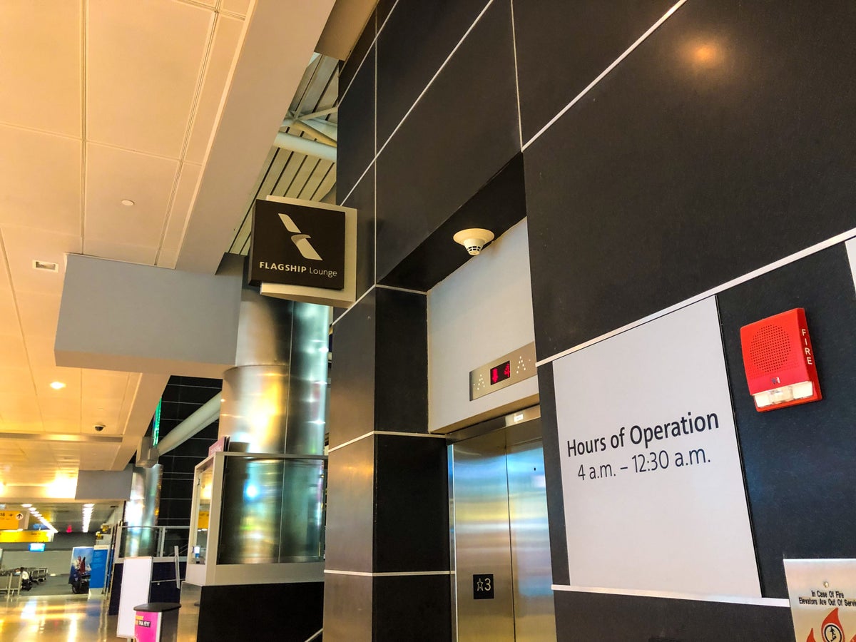 American Airlines Flagship Lounge JFK elevator signage