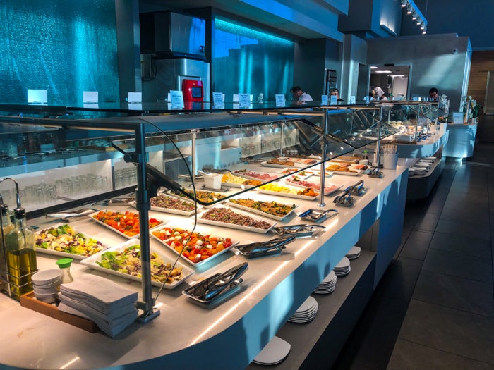 American Airlines Flagship Lounge LAX full self-serve food area
