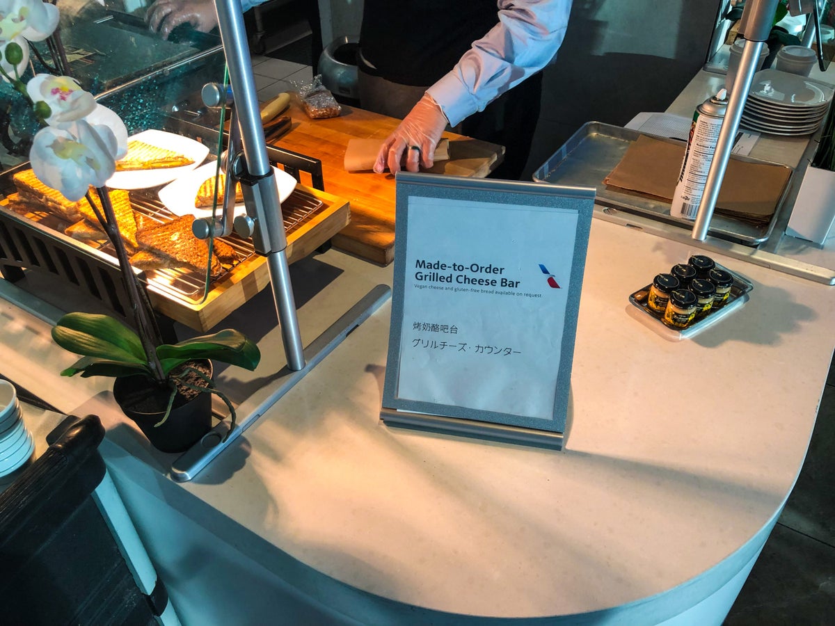 American Airlines Flagship Lounge LAX made-to-order grilled cheese bar