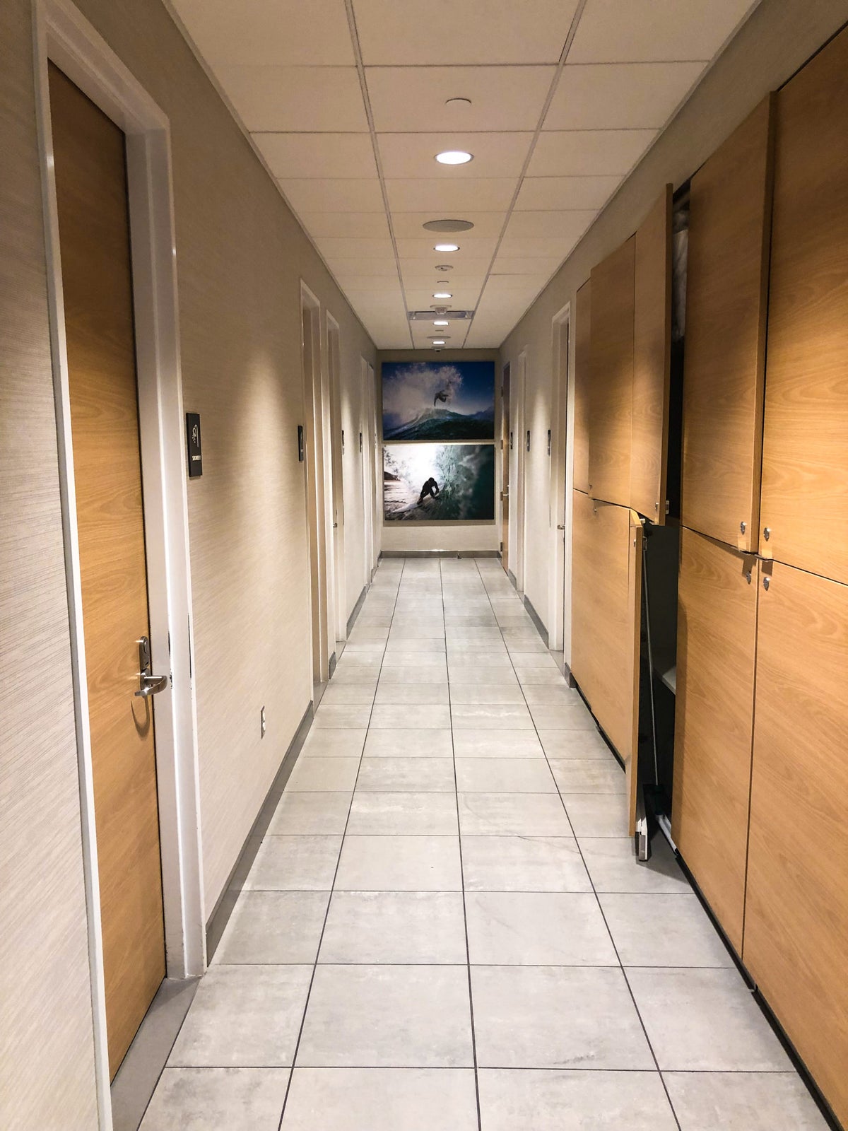 American Airlines Flagship Lounge LAX shower suites hallway